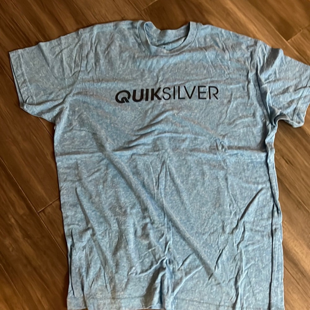 Quicksilver T shirt XL